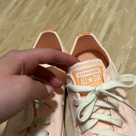 Converse - Picture 5 of 5